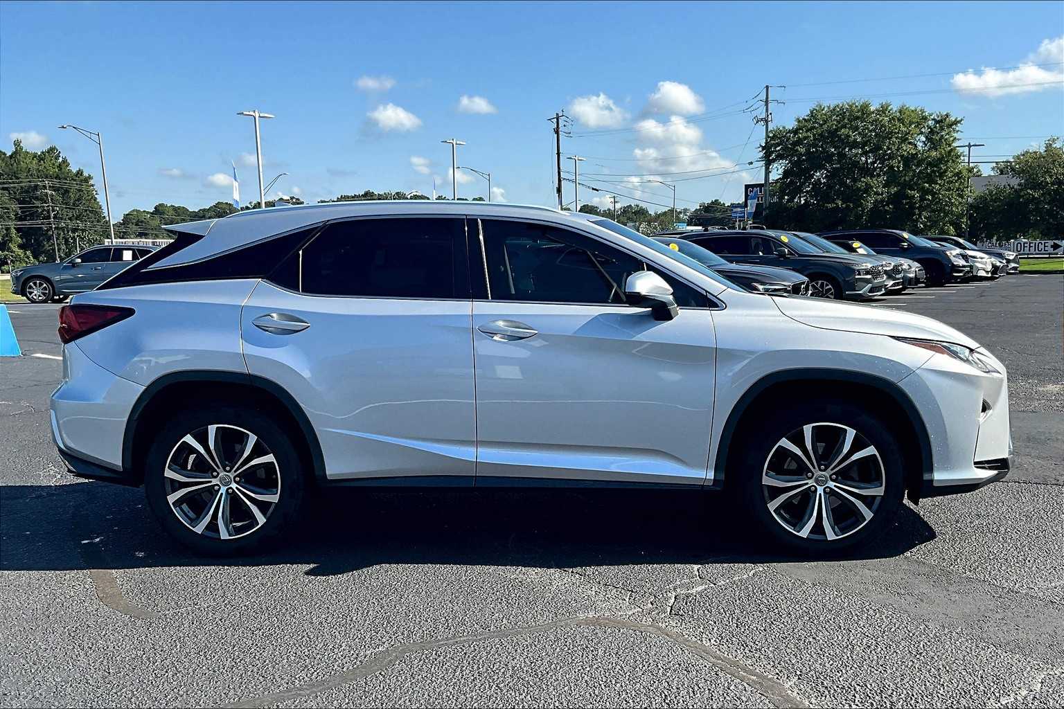 2017 Lexus RX photo 32