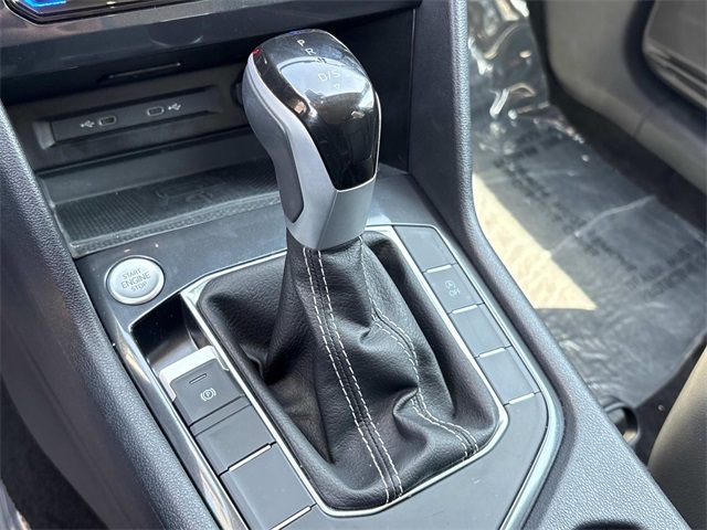 2024 Volkswagen Tiguan SE photo 12