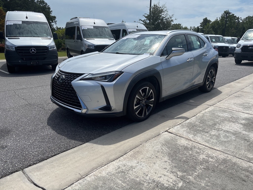 2020 Lexus UX 250h Premium photo 6