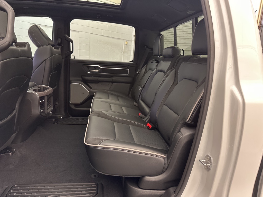2025 Ram 1500 Laramie photo 14