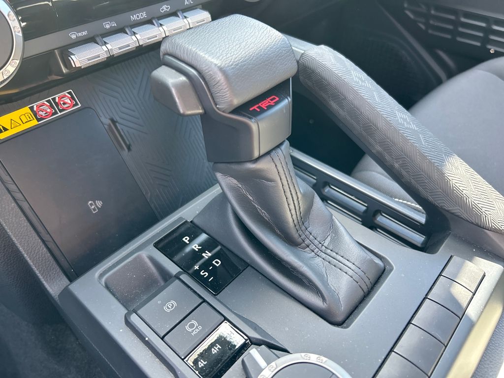 2024 Toyota Tacoma 4x4 photo 23