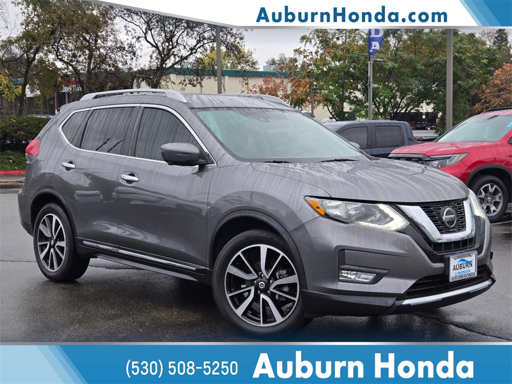 2020 Nissan Rogue SL's photo