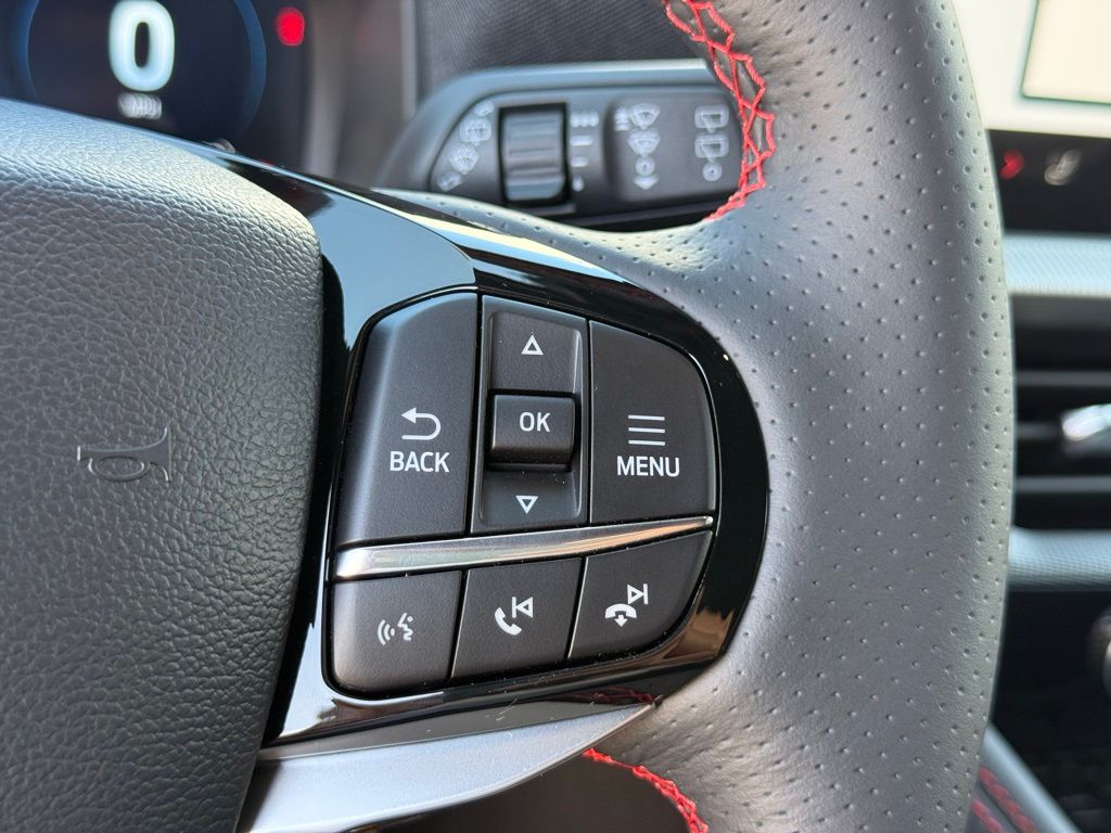 2025 Ford Explorer ST-Line photo 11