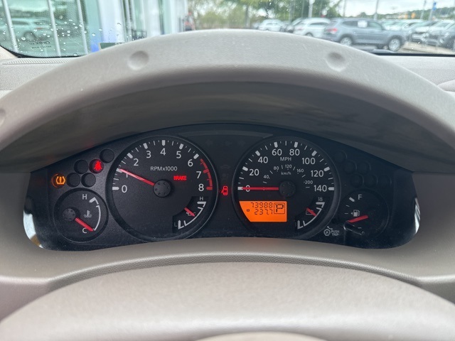 2010 Nissan Frontier SE photo 4