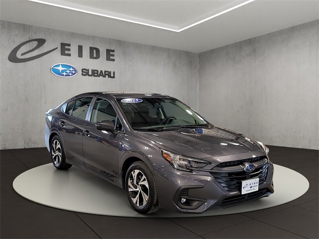 2025 Subaru Legacy Premium's photo