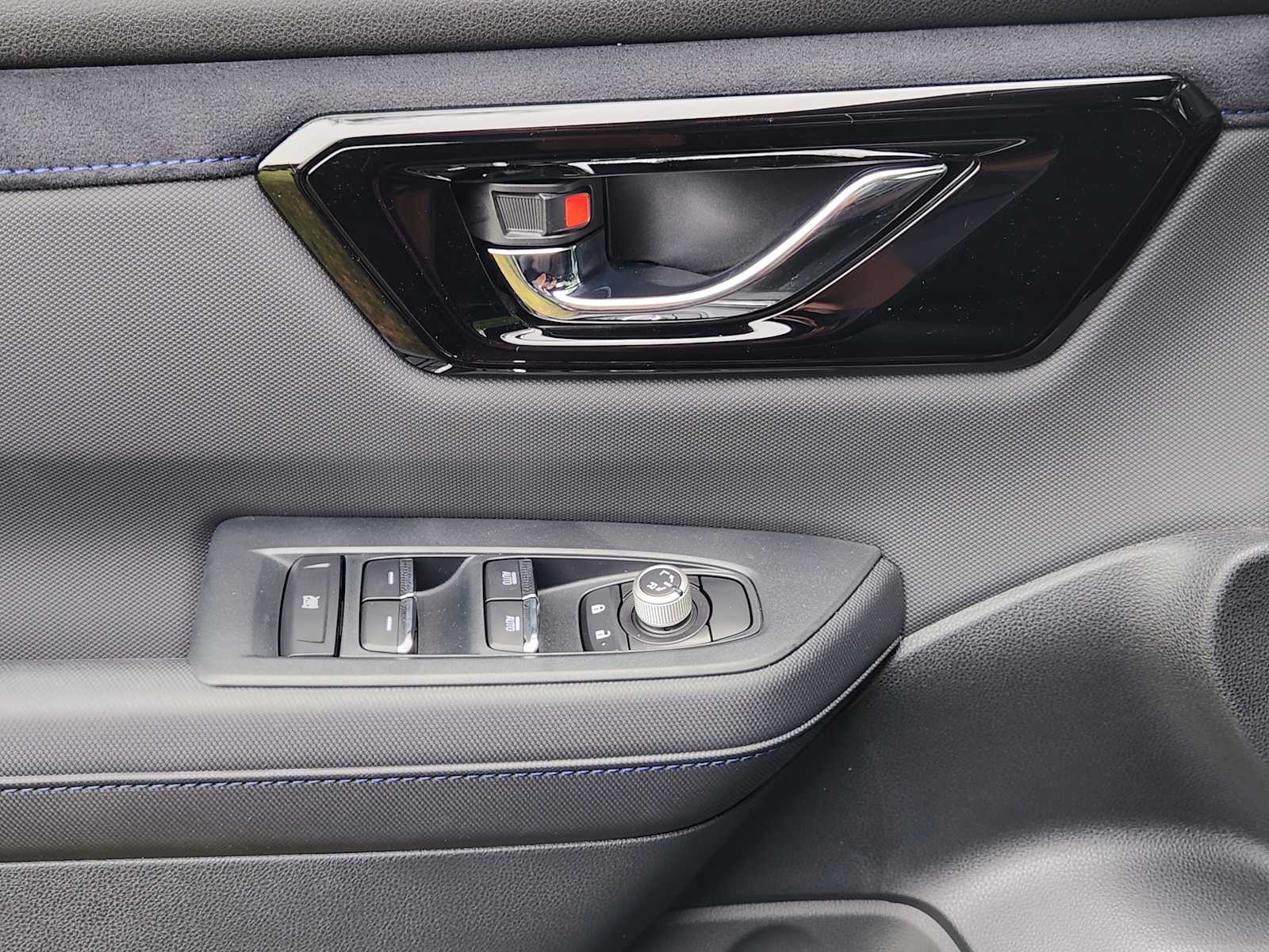 2025 Subaru Forester Limited photo 15