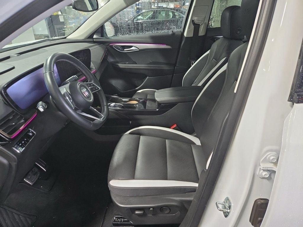 2024 Buick Envision Sport Touring photo 9