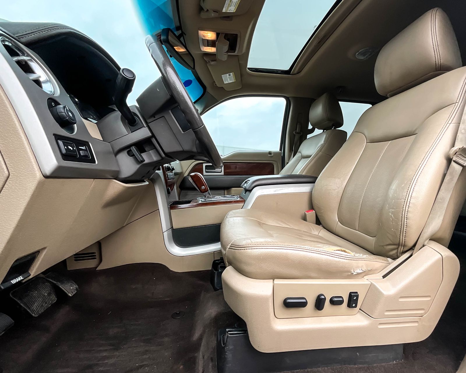 2010 Ford F-150 Lariat photo 10