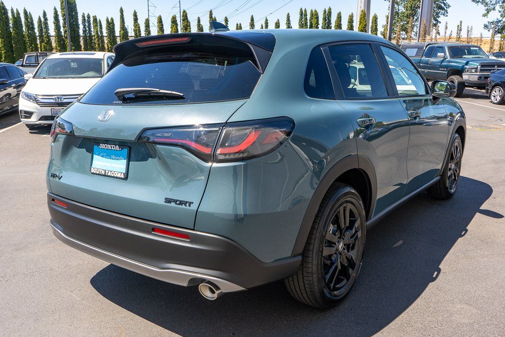 2026 Honda HR-V Sport photo 4