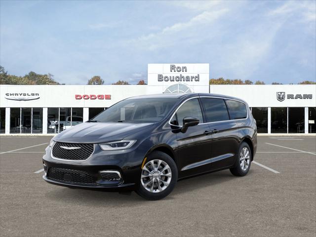 2026 Chrysler Pacifica Select's photo