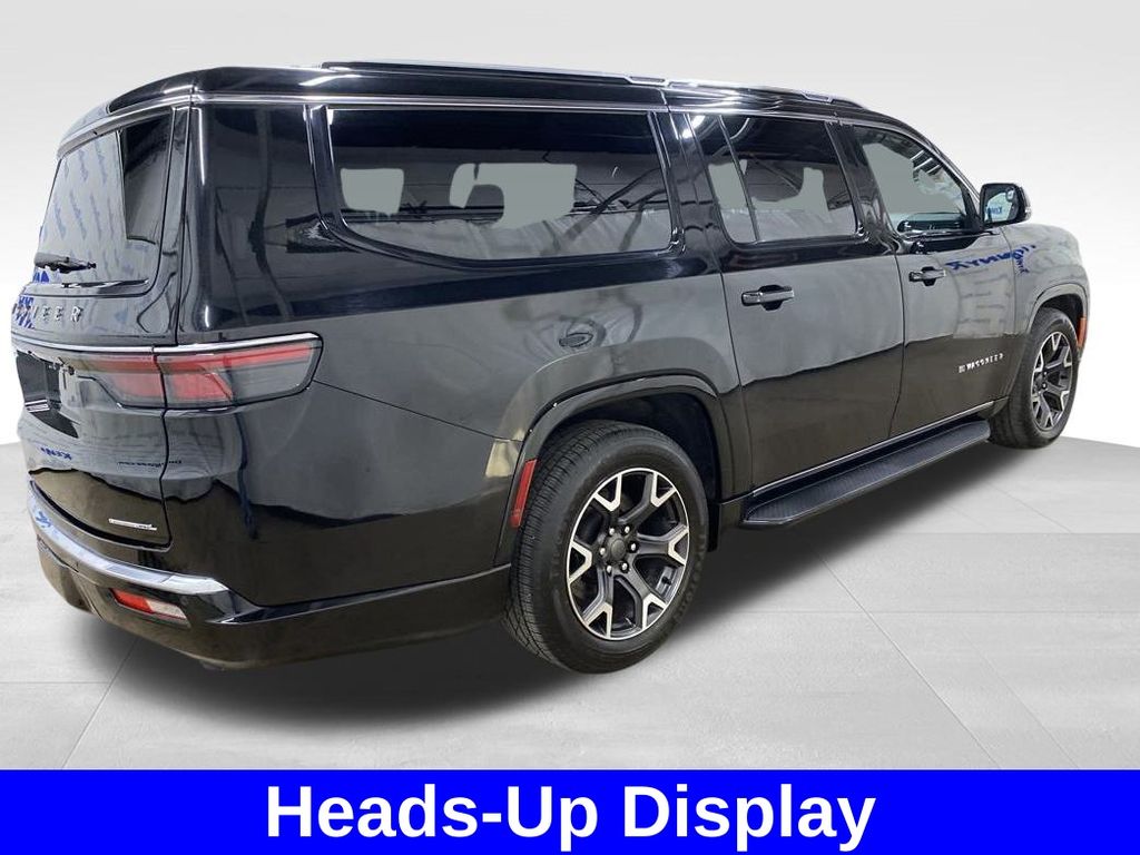 2023 Jeep Wagoneer L Series III photo 5