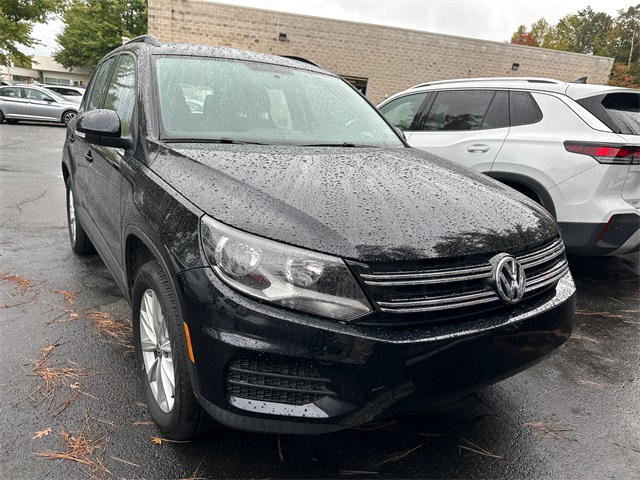 2017 Volkswagen Tiguan Limited Base