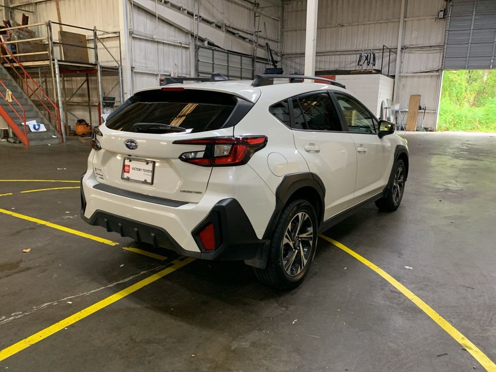 2024 Subaru Crosstrek Premium photo 5