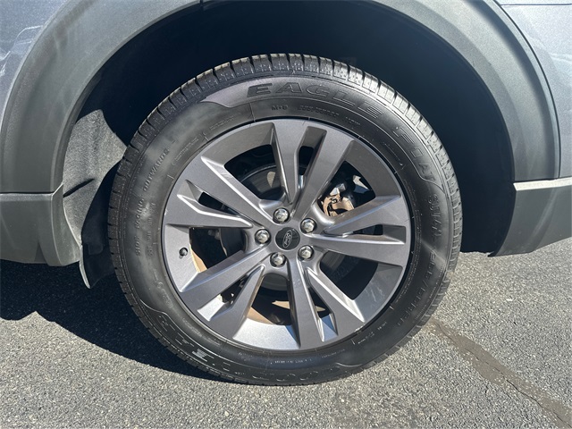 2022 Ford Explorer XLT photo 13
