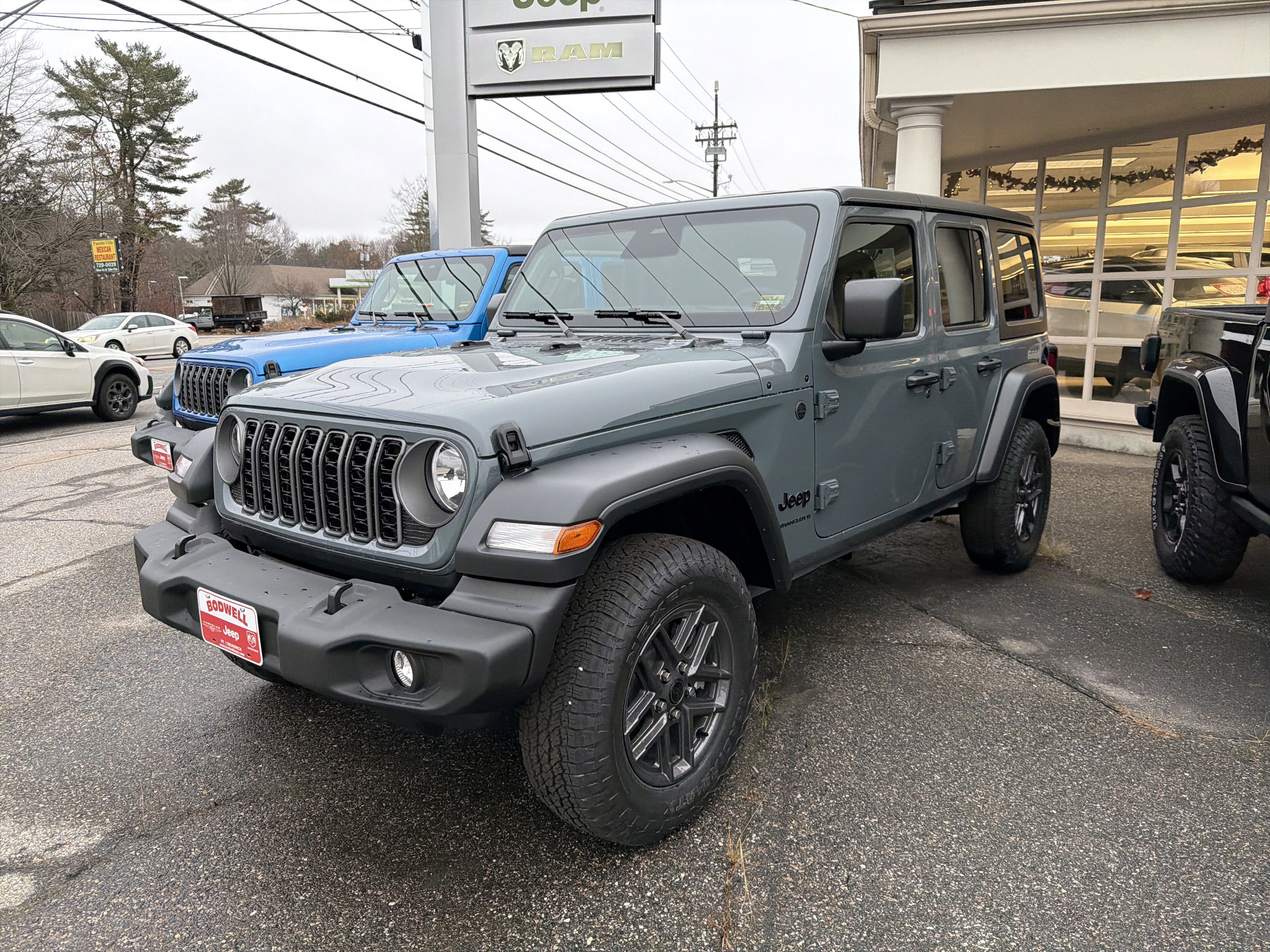 2026 Jeep Wrangler 4-Door Sport S's photo