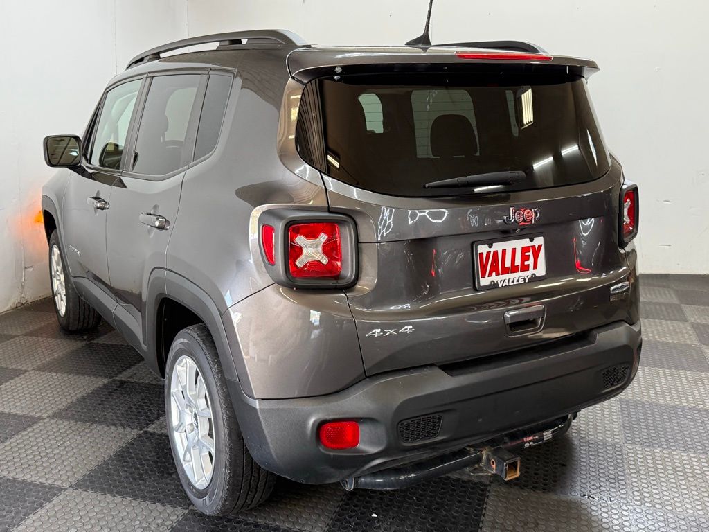 2020 Jeep Renegade Latitude photo 3