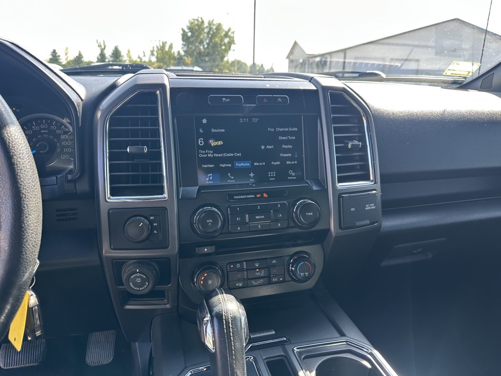 2016 Ford F-150 XLT photo 11