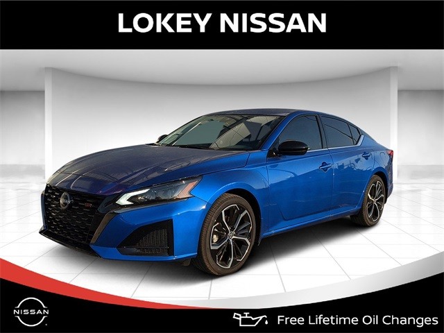 2025 Nissan Altima SR