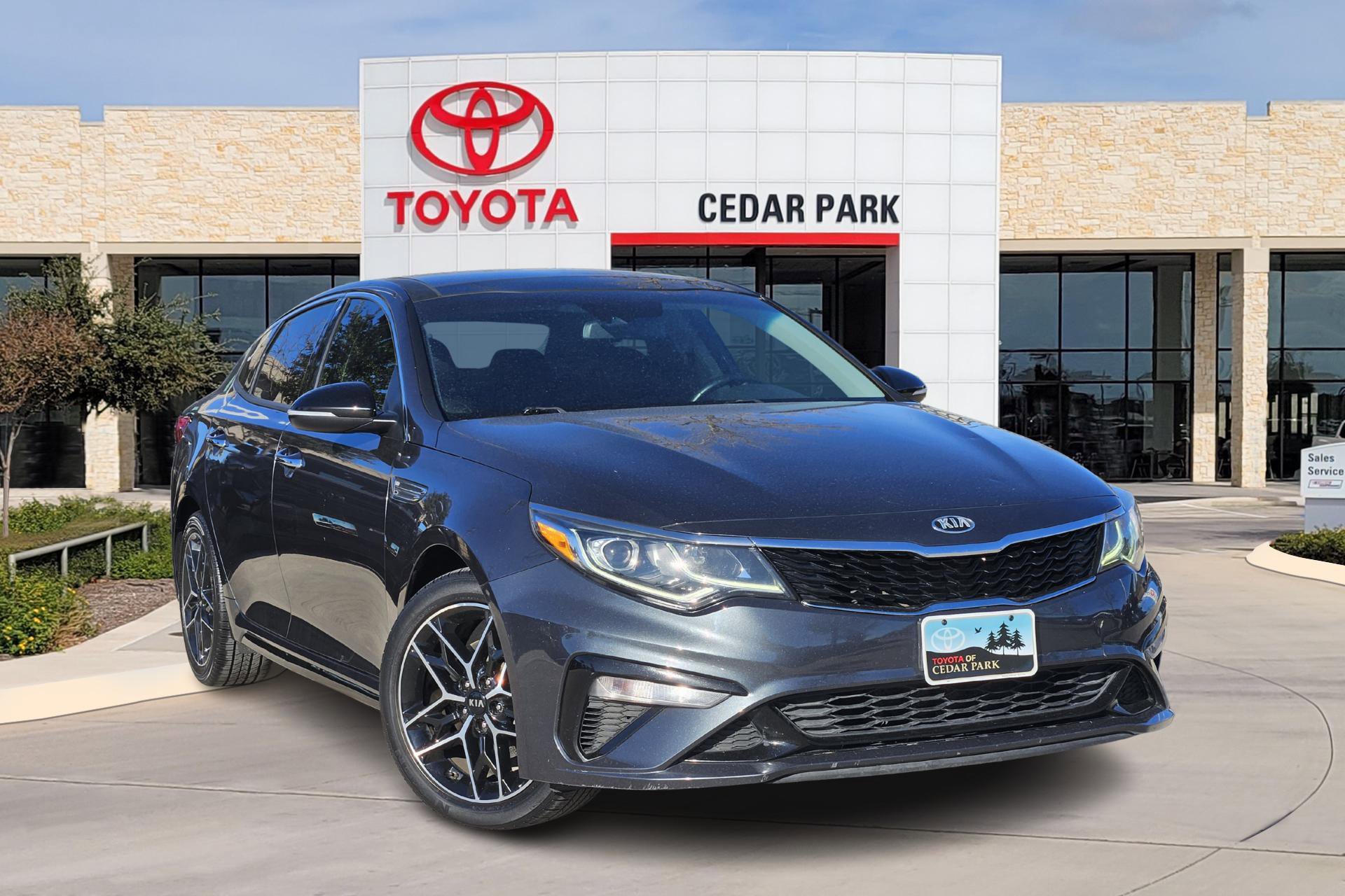 2020 Kia Optima SE's photo