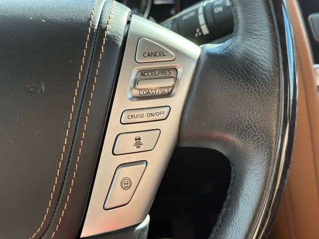2018 Infiniti QX80 Base photo 16