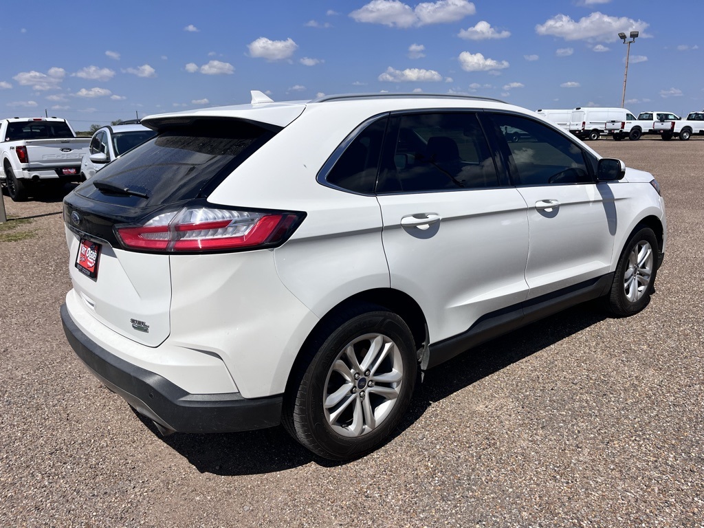 2020 Ford Edge SEL photo 4