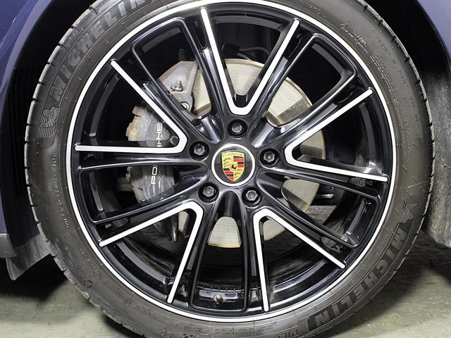 2022 Porsche Panamera 4 photo 12