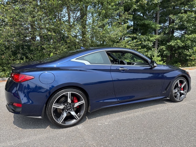 2022 Infiniti Q60 Red Sport 400 photo 3