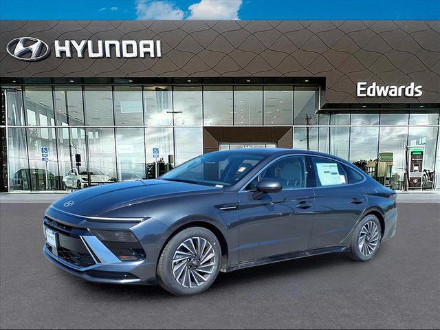 2025 Hyundai Sonata Hybrid Limited's photo