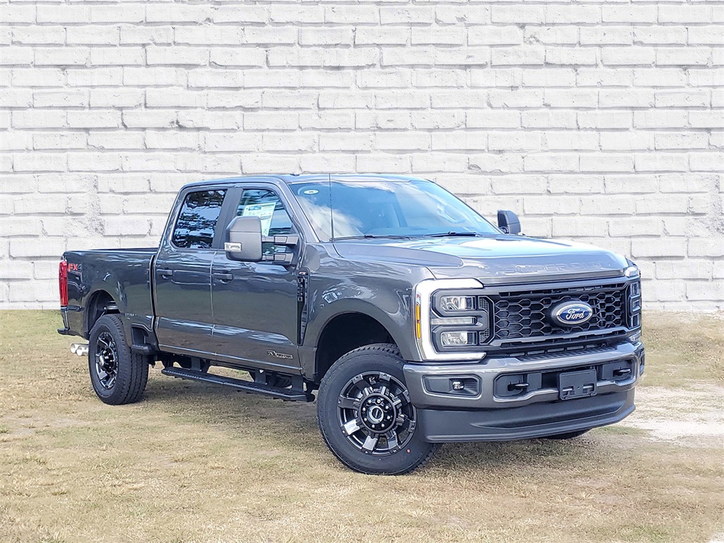 2026 Ford F-250 Super Duty XL's photo