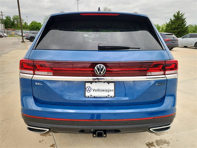2025 Volkswagen Atlas SEL photo 3