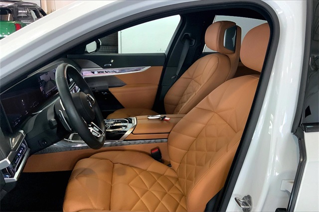 2024 Bmw 740i photo 21