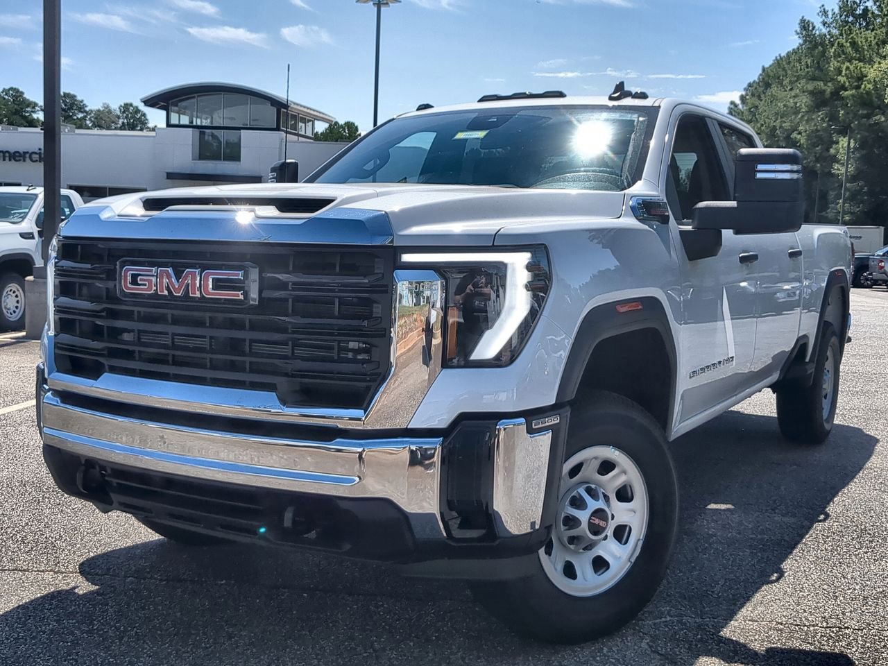 2025 GMC Sierra Pro's photo