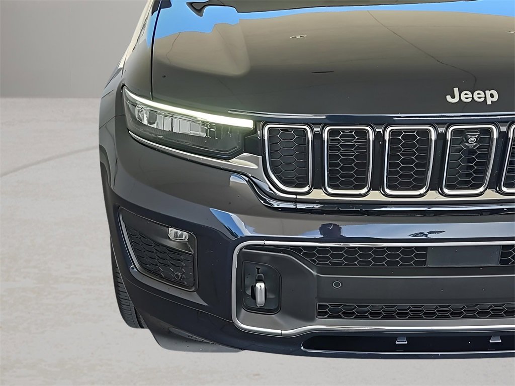 2024 Jeep Grand Cherokee Overland photo 4