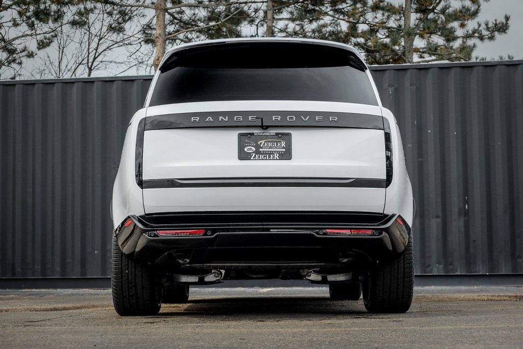 New 2025 Land Rover Range Rover SE SUV in Schaumburg 595041 Land