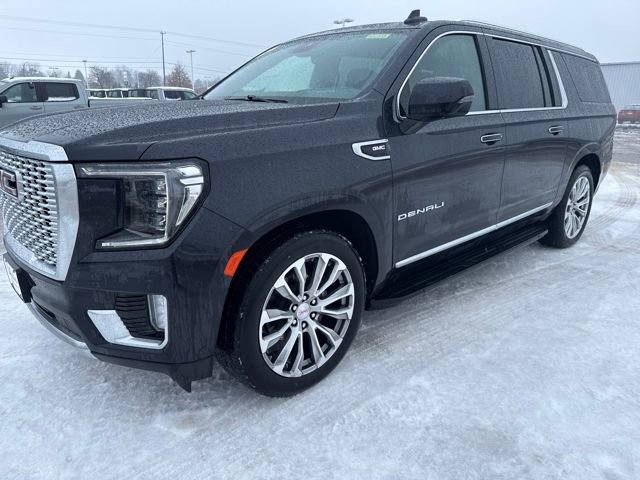 2024 GMC Yukon Denali's photo