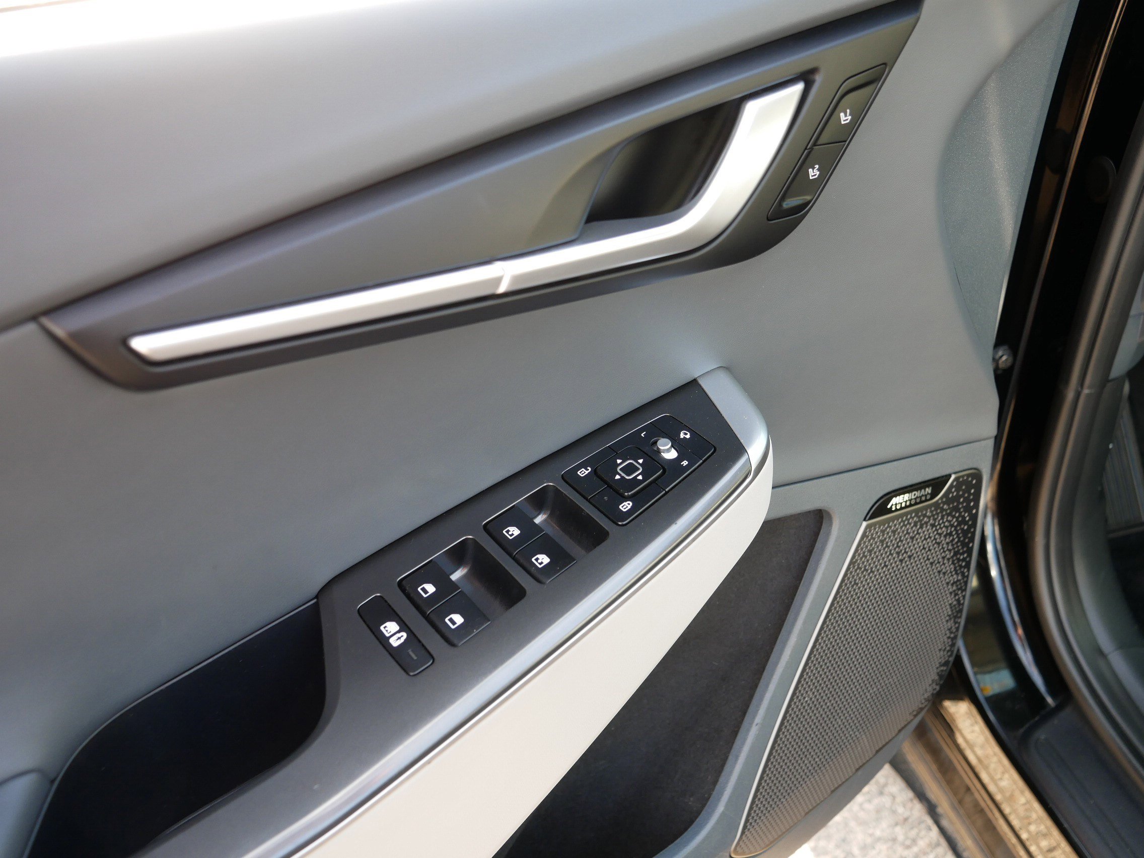 2022 Kia EV6 Wind photo 18