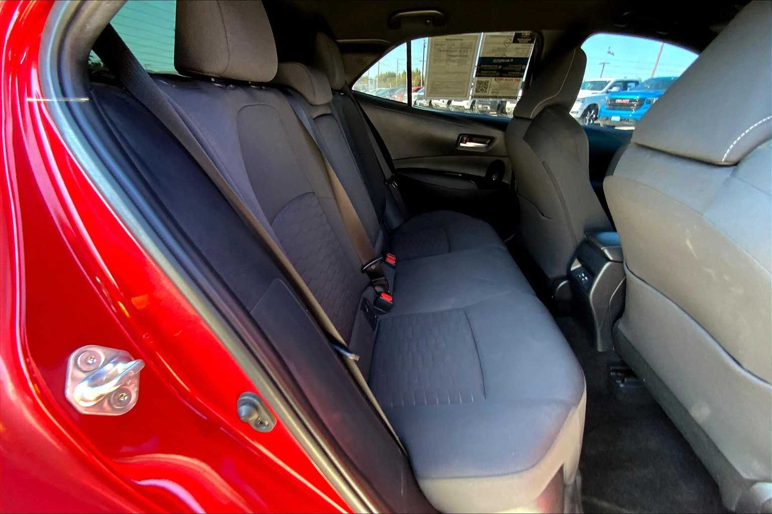 2023 Toyota Corolla SE photo 18