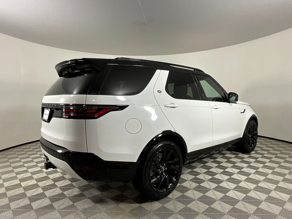 2025 Land Rover Discovery SE photo 3