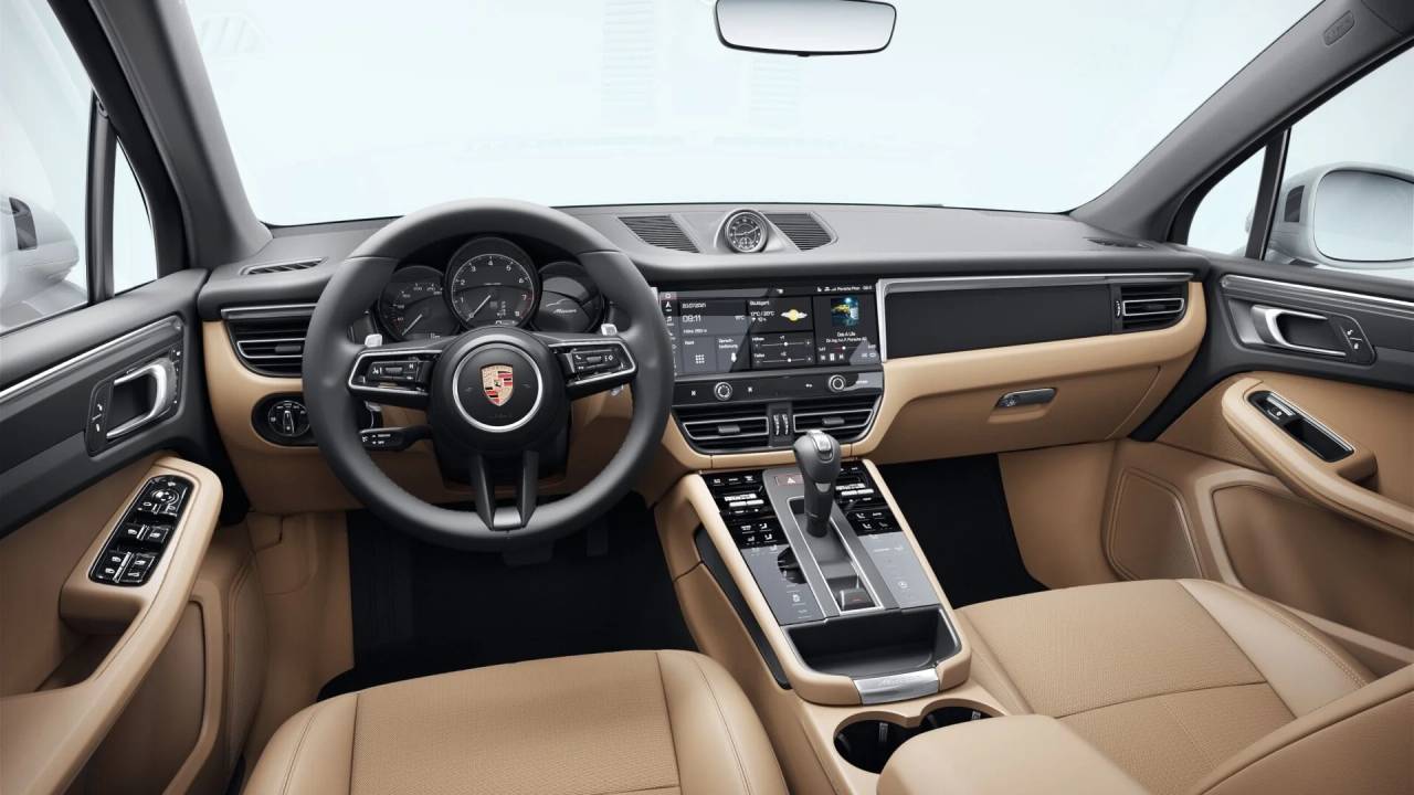 2026 Porsche Macan T photo 4