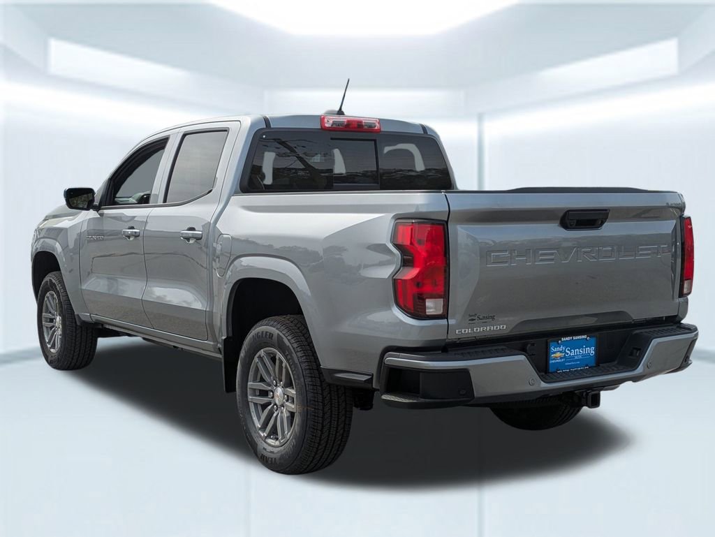 2025 Chevrolet Colorado Work Truck LT photo 3