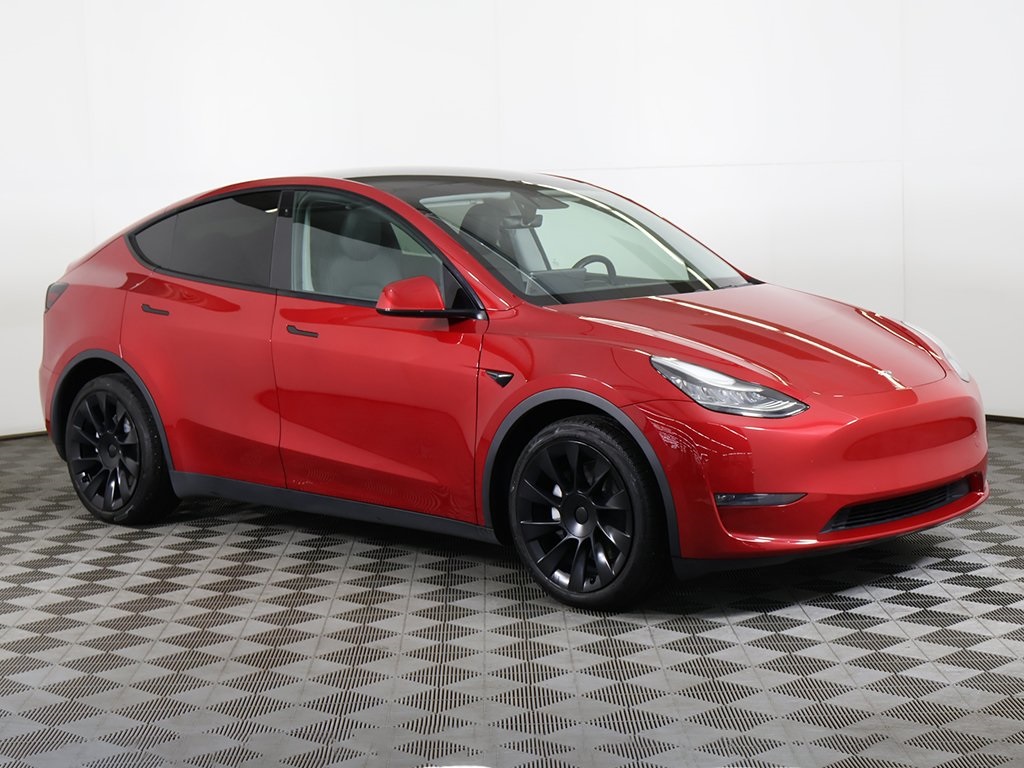 Used 2021 Tesla Model Y Long Range with VIN 5YJYGDEE8MF065700 for sale in Streetsboro, OH