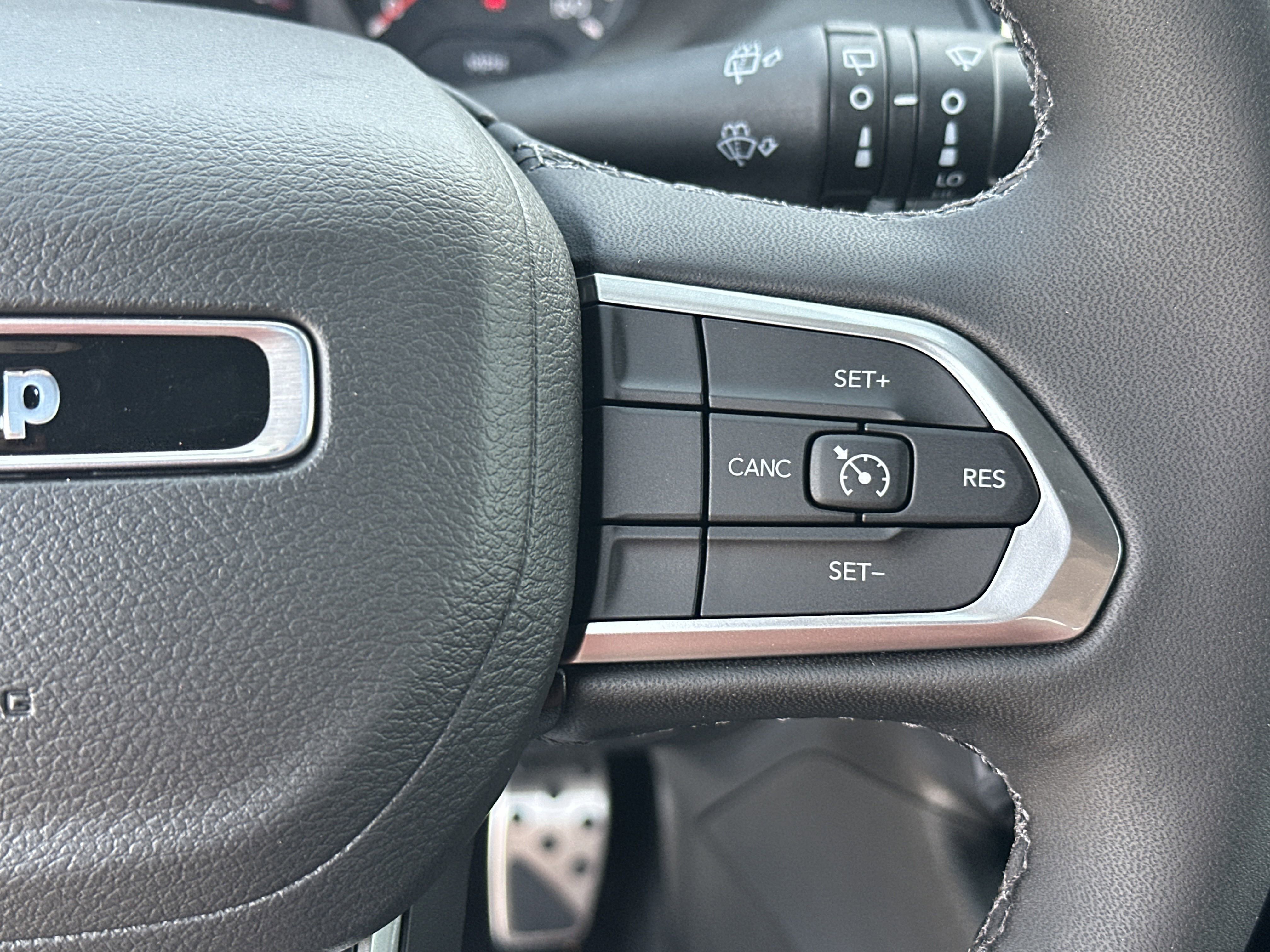2025 Jeep Compass Latitude photo 6