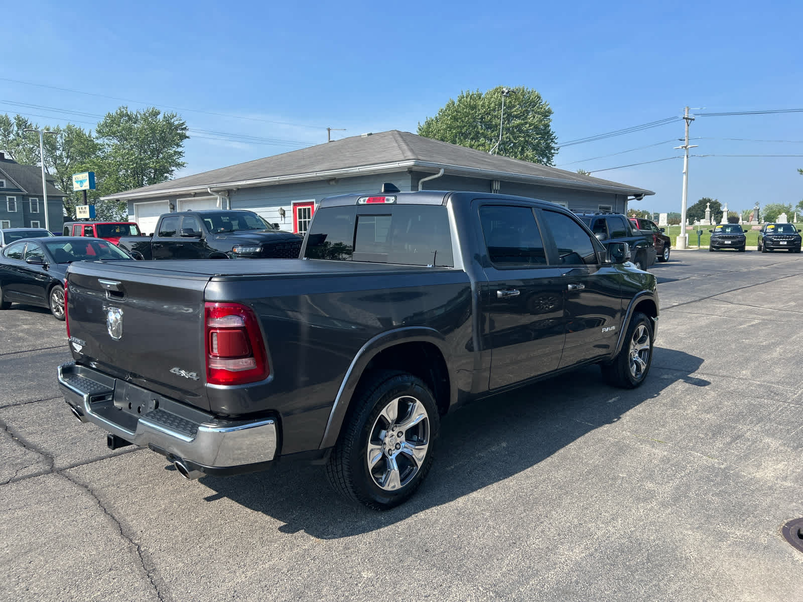 2022 Ram 1500 Laramie photo 3