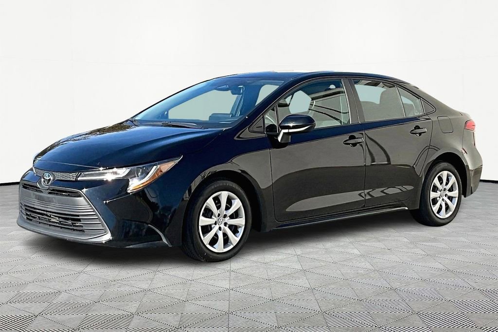 2024 Toyota Corolla LE photo 4