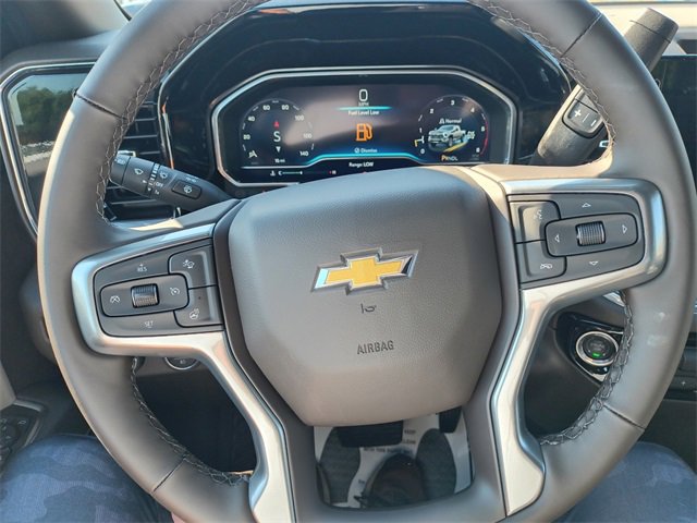 2025 Chevrolet Silverado 2500HD LTZ photo 18