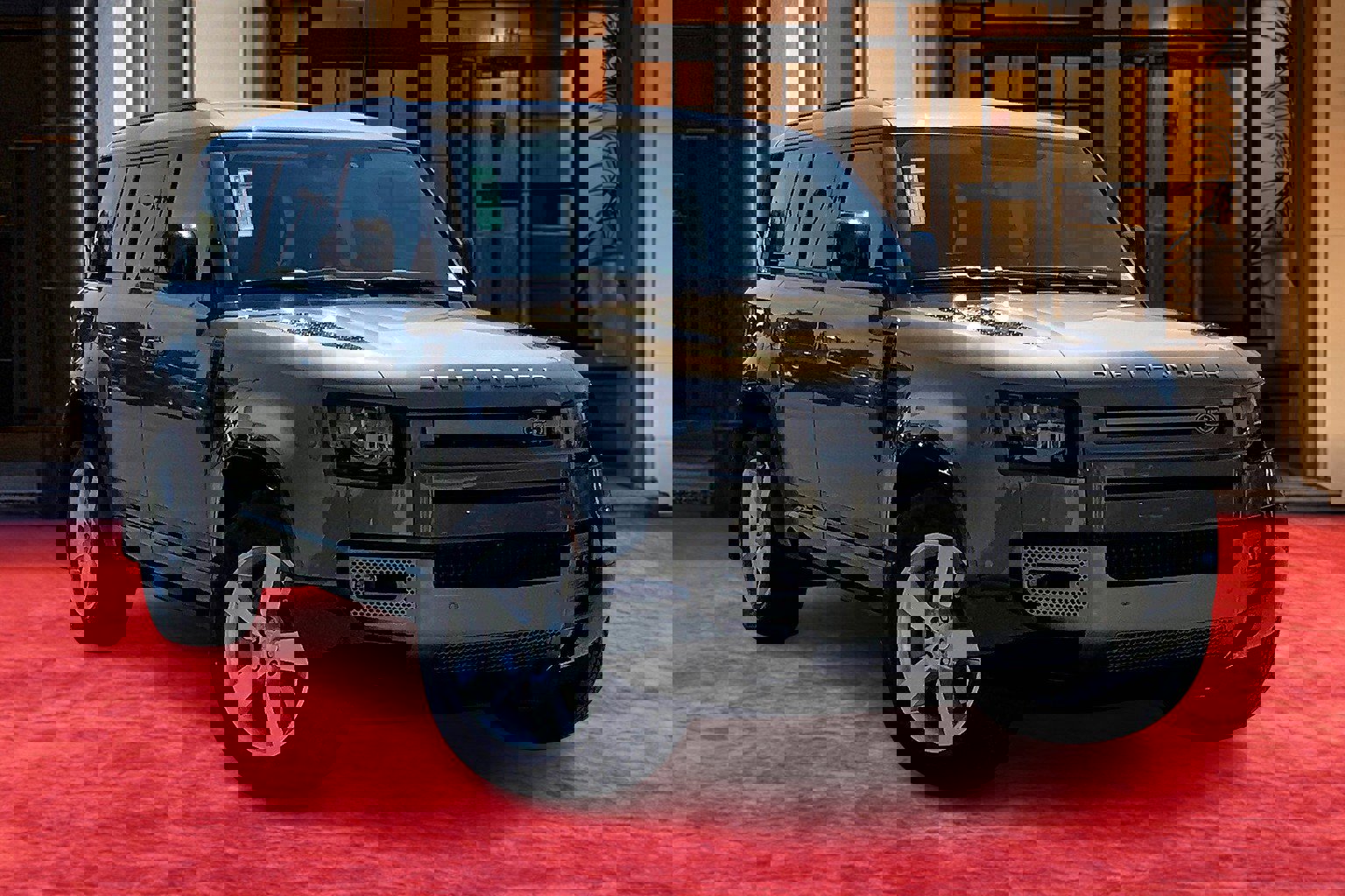 2025 Land Rover Defender 110 X-Dynamic SE photo 2