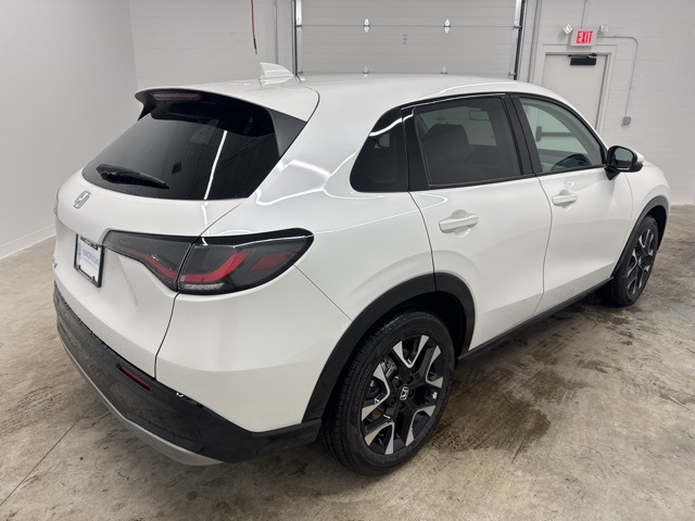 2026 Honda HR-V EX-L photo 5