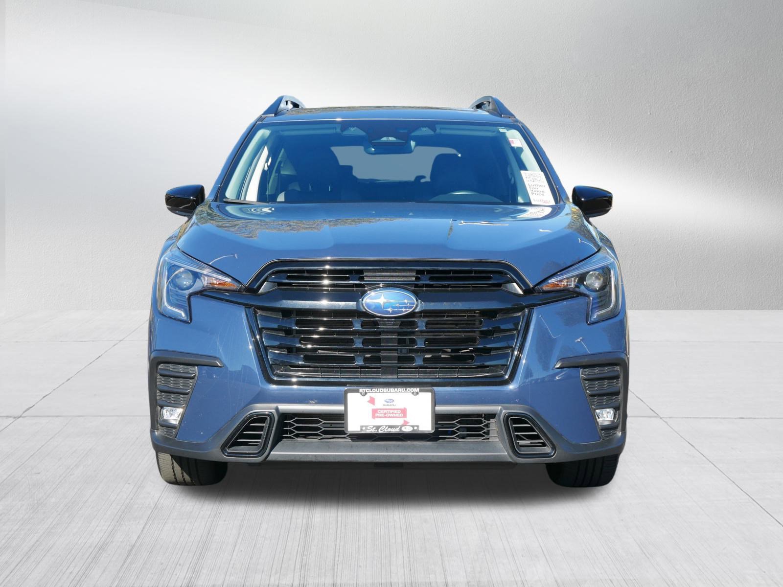 2024 Subaru Ascent Onyx Edition photo 2