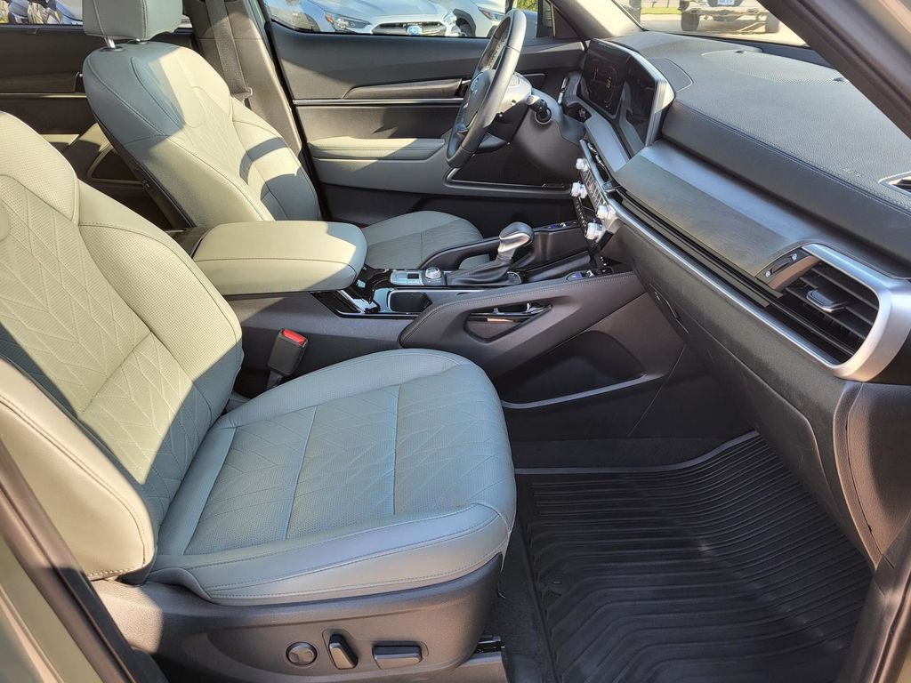 2024 Kia Telluride EX X-Line photo 9