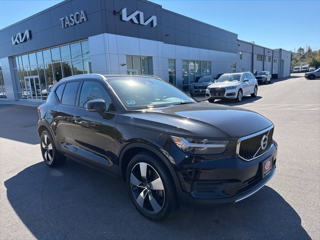 2019 Volvo XC40 Momentum